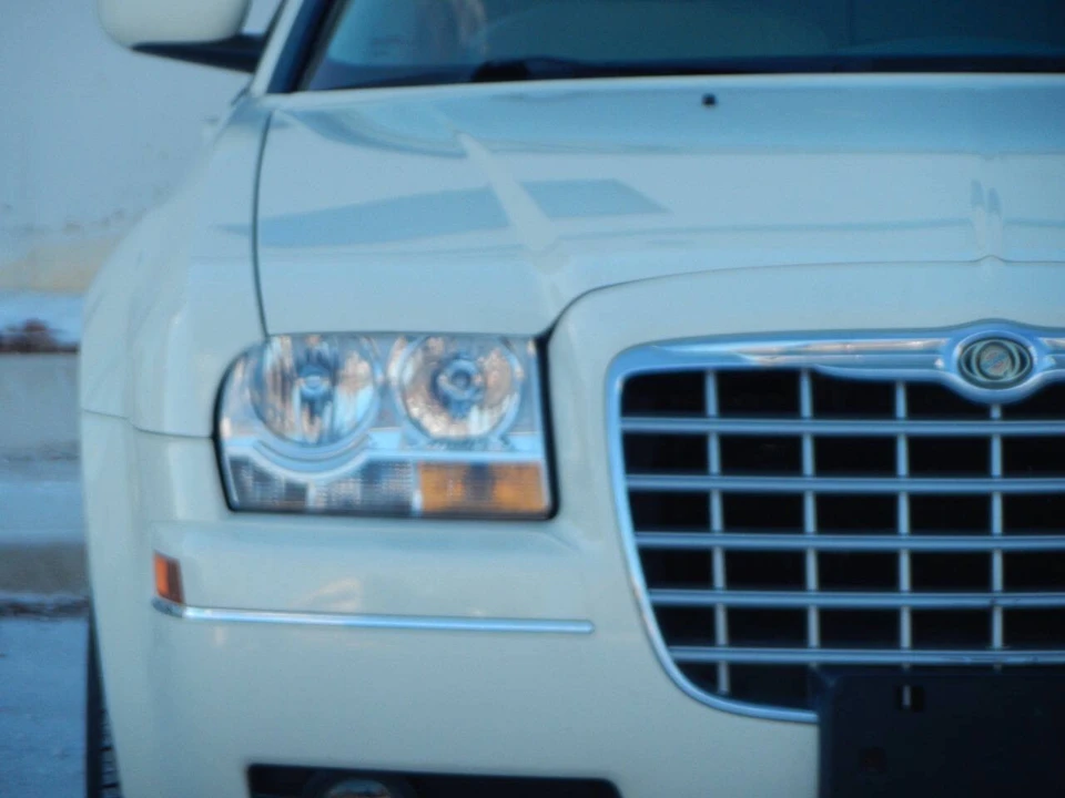 2007 Chrysler 300 (2005-2023) - Image 9 of 21