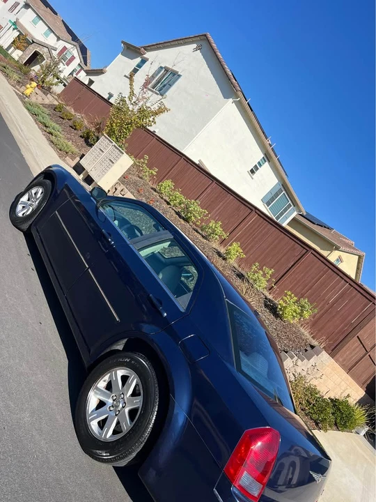 2007 Chrysler 300 (2005-2023) - Image 3 of 9