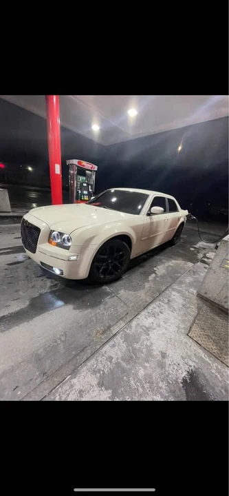 2007 Chrysler 300 (2005-2023) - Image 4 of 10