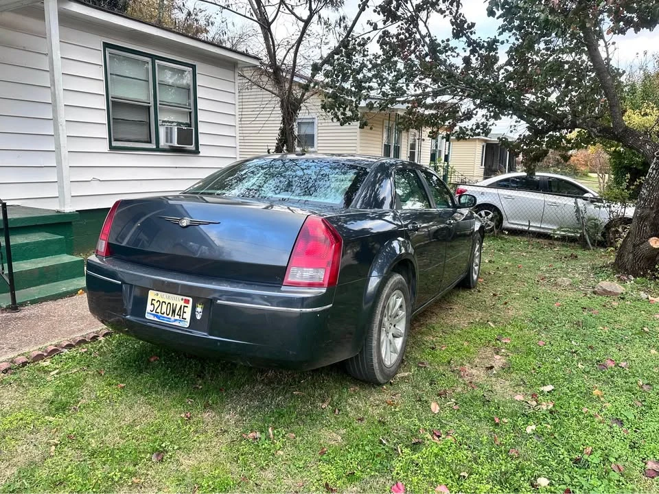 2007 Chrysler 300 (2005-2023) - Image 3 of 9