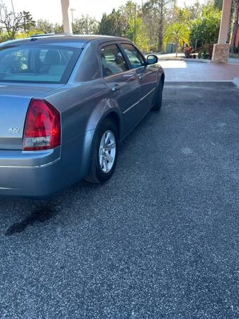 2007 Chrysler 300 (2005-2023) - Image 8 of 17