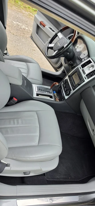 2007 Chrysler 300 (2005-2023) - Image 8 of 30