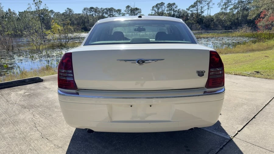 2007 Chrysler 300 (2005-2023) - Image 4 of 17
