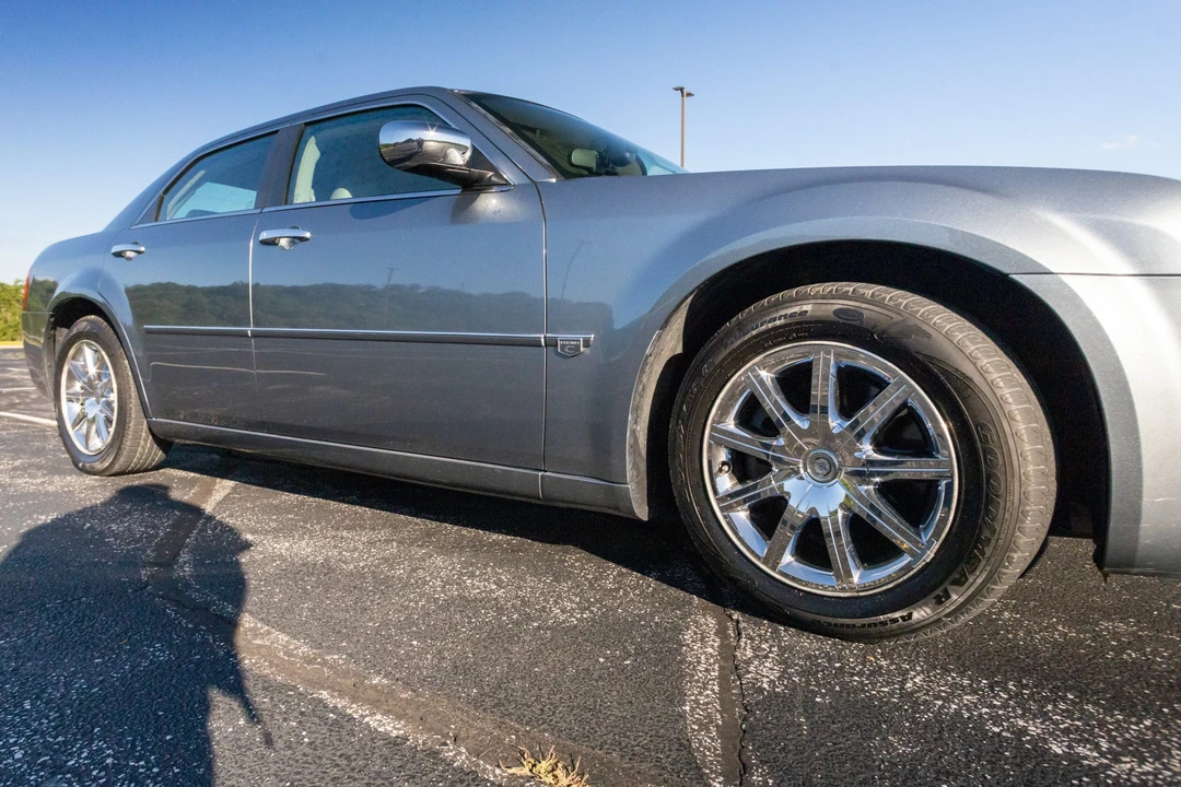 2007 Chrysler 300 (2005-2023) - Image 17 of 31