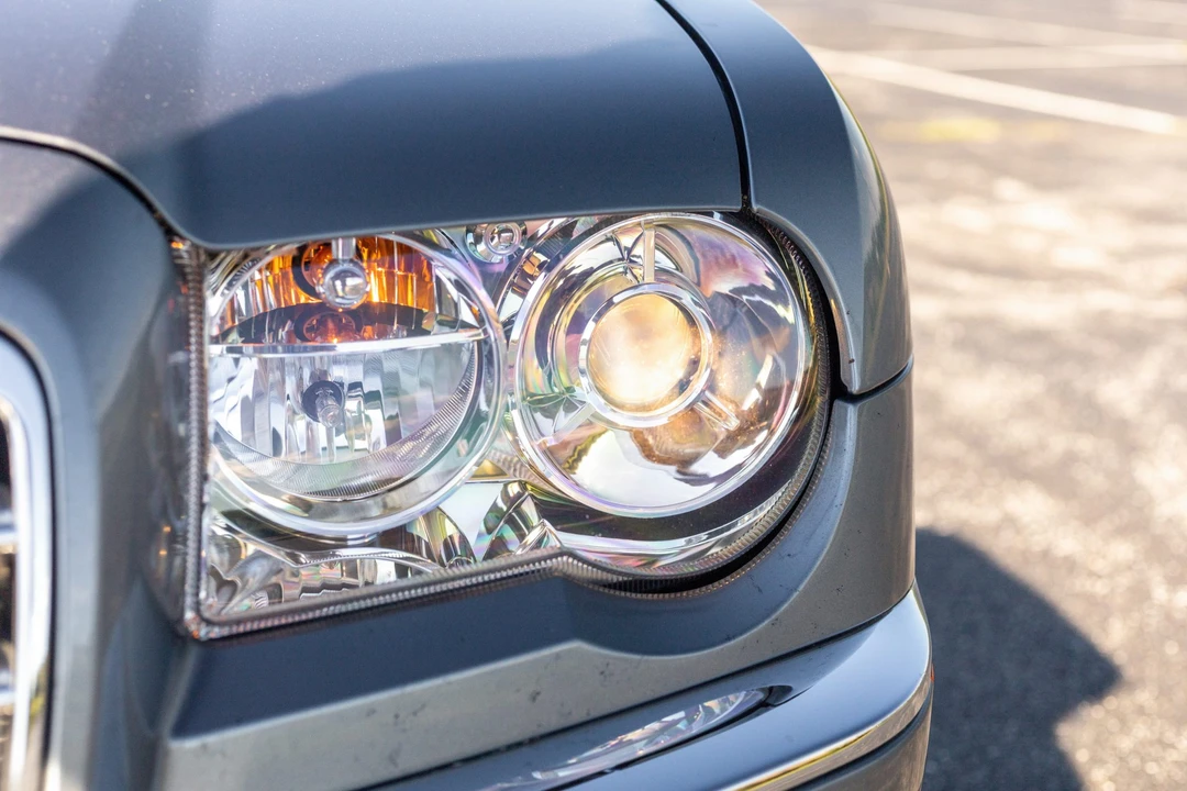 2007 Chrysler 300 (2005-2023) - Image 13 of 31