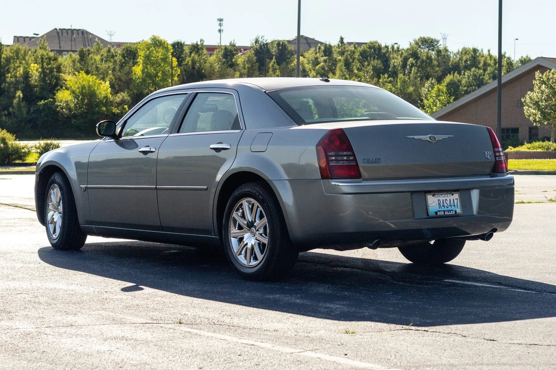 2007 Chrysler 300 (2005-2023) - Image 7 of 31
