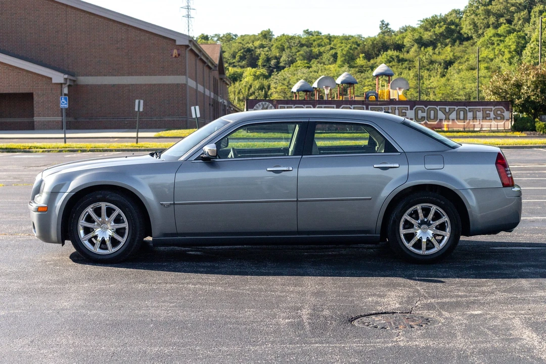 2007 Chrysler 300 (2005-2023) - Image 8 of 31