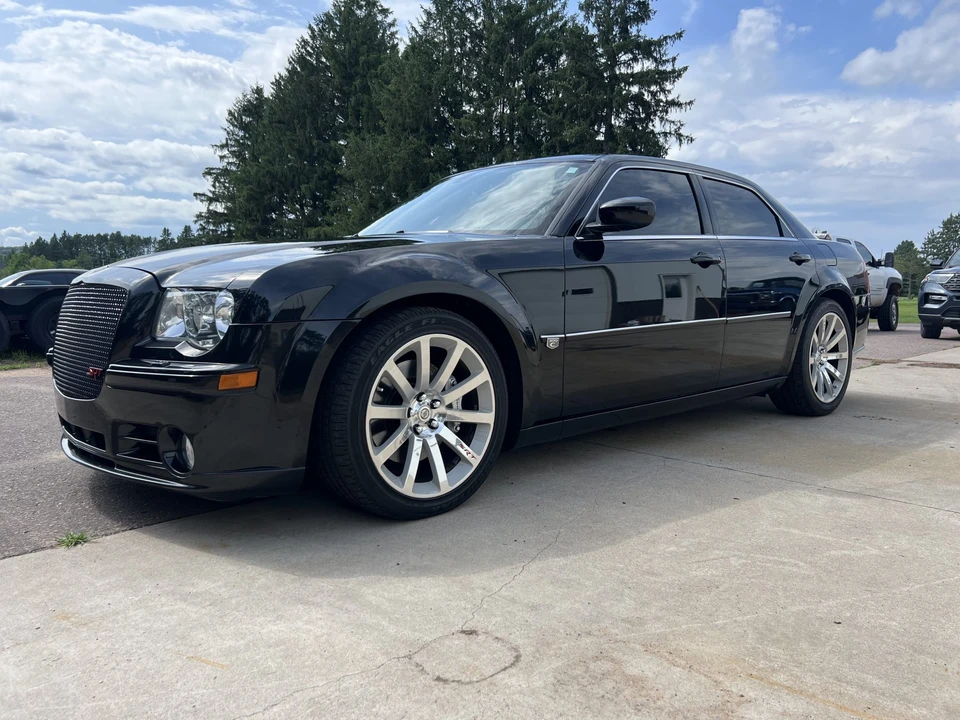 2007 Chrysler 300 (2005-2023) - Image 2 of 31