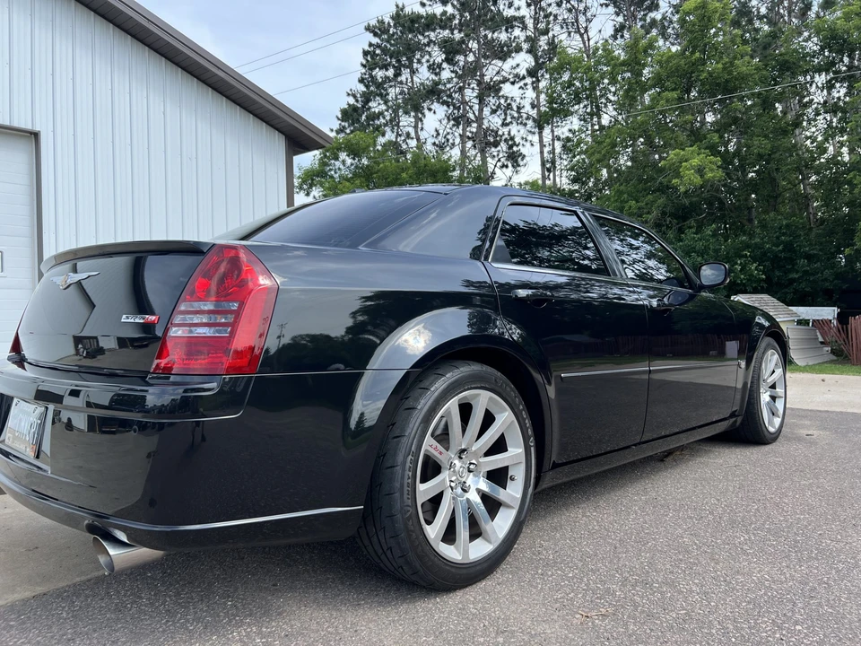 2007 Chrysler 300 (2005-2023) - Image 10 of 31