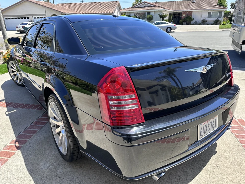 2007 Chrysler 300 (2005-2023) - Image 9 of 31