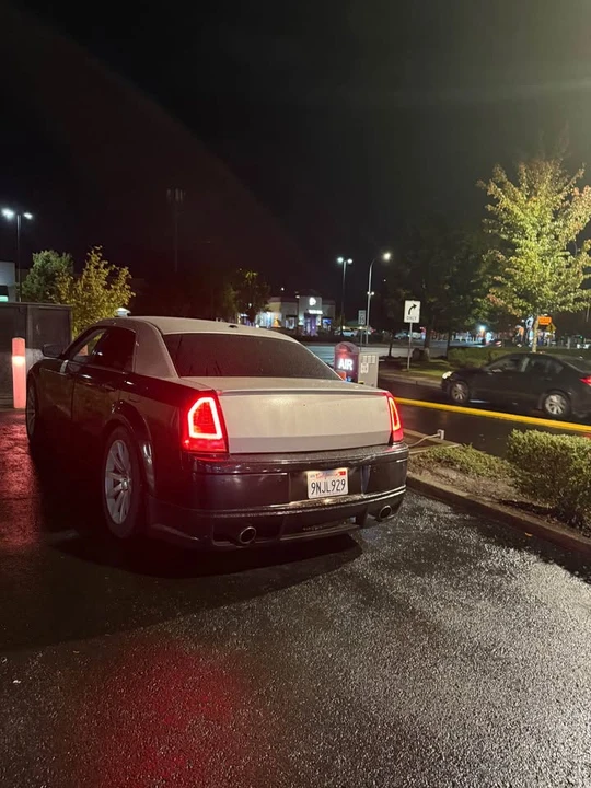 2007 Chrysler 300 (2005-2023) - Image 9 of 15