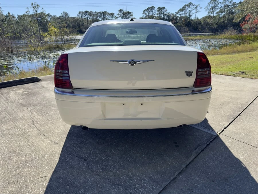 2007 Chrysler 300 (2005-2023) - Image 4 of 15