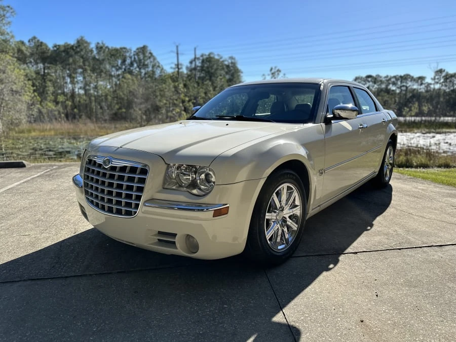2007 Chrysler 300 (2005-2023) - Image 5 of 15