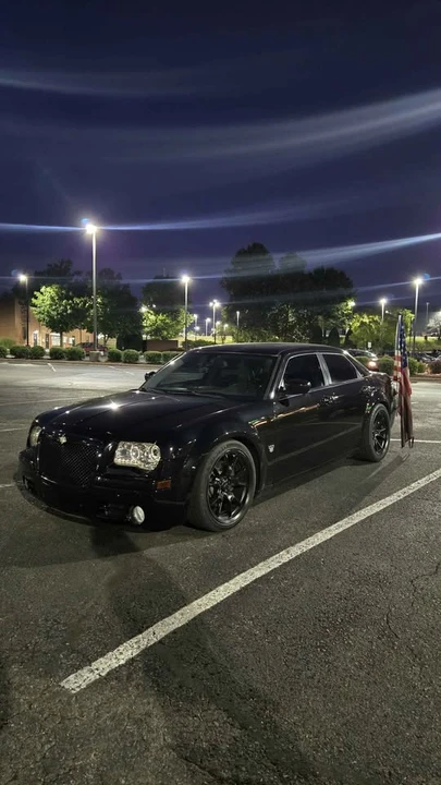 2007 Chrysler 300 (2005-2023) - Image 2 of 16