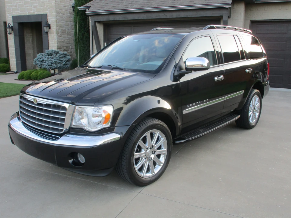 2007 Chrysler Aspen - Image 4 of 31
