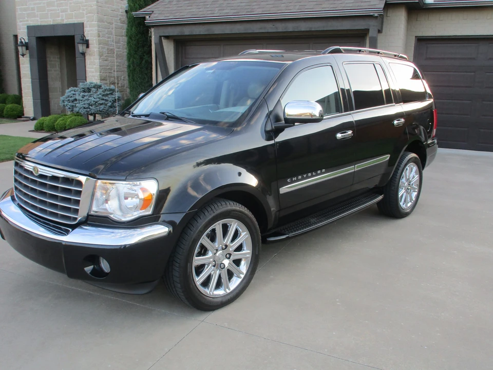 2007 Chrysler Aspen - Image 3 of 31