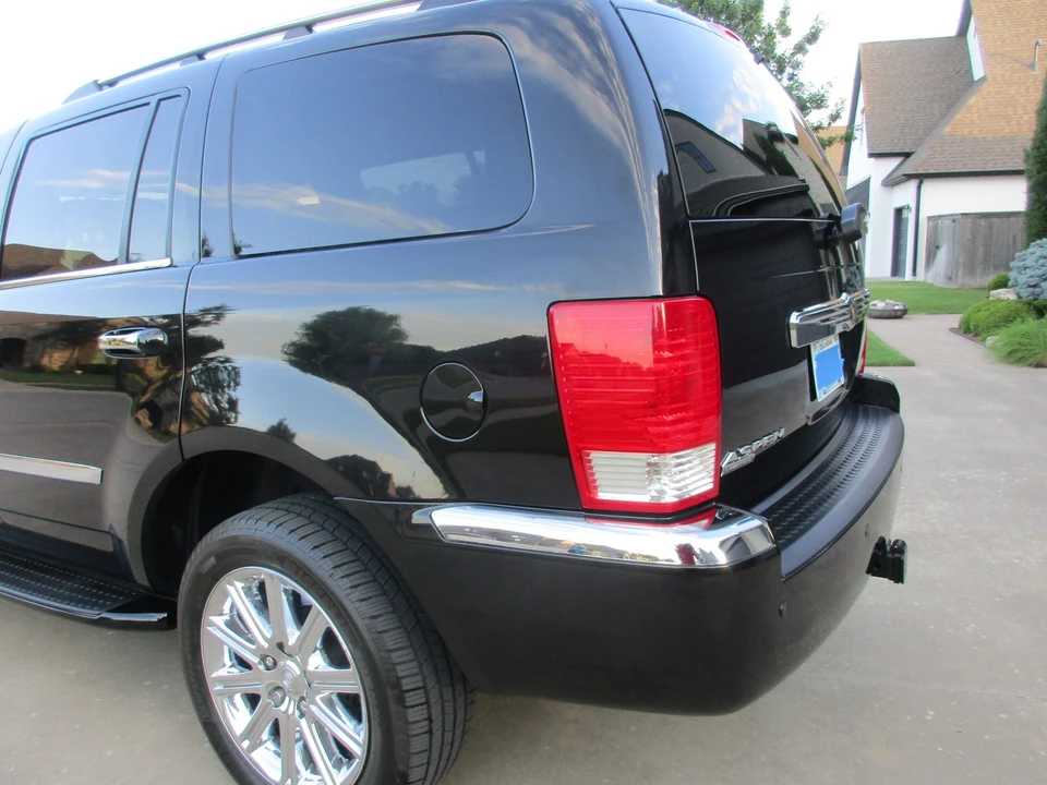 2007 Chrysler Aspen - Image 25 of 31