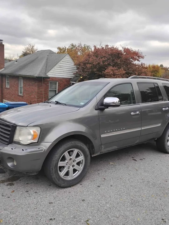 2007 Chrysler Aspen - Image 2 of 5