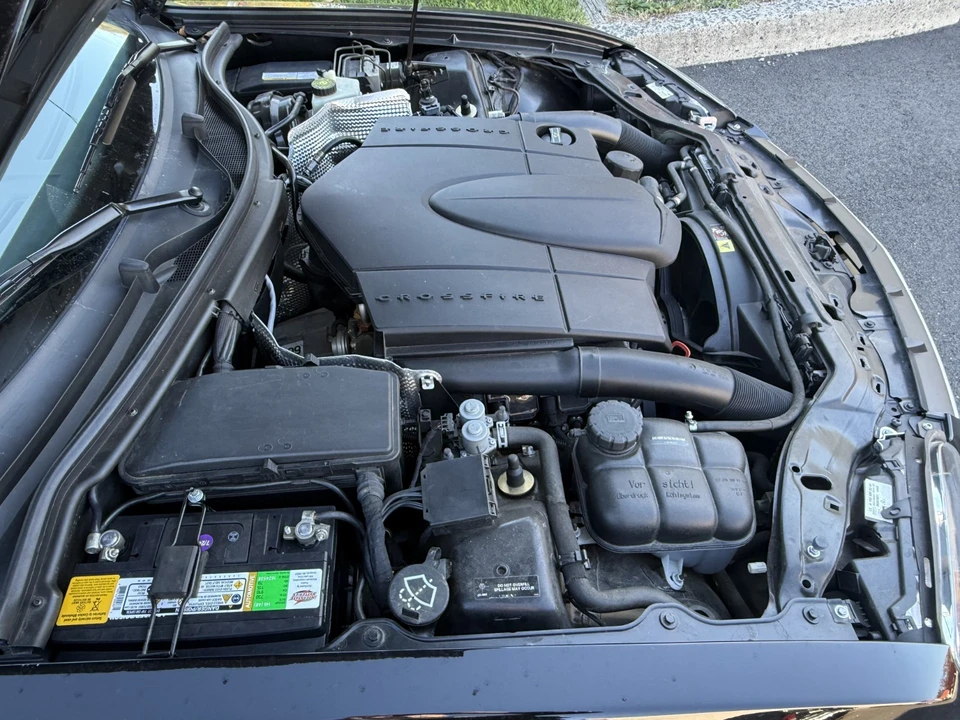 2007 Chrysler Crossfire - Image 16 of 31