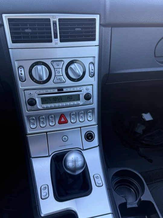 2007 Chrysler Crossfire - Image 26 of 31