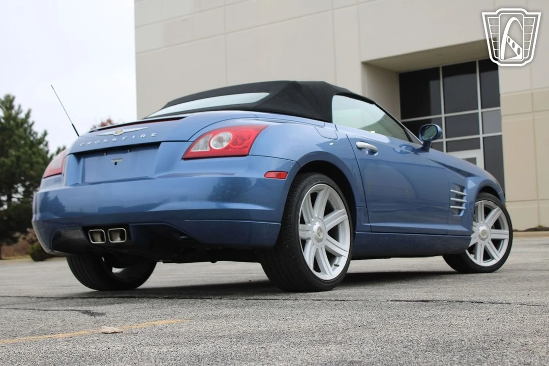 2007 Chrysler Crossfire - Image 18 of 21