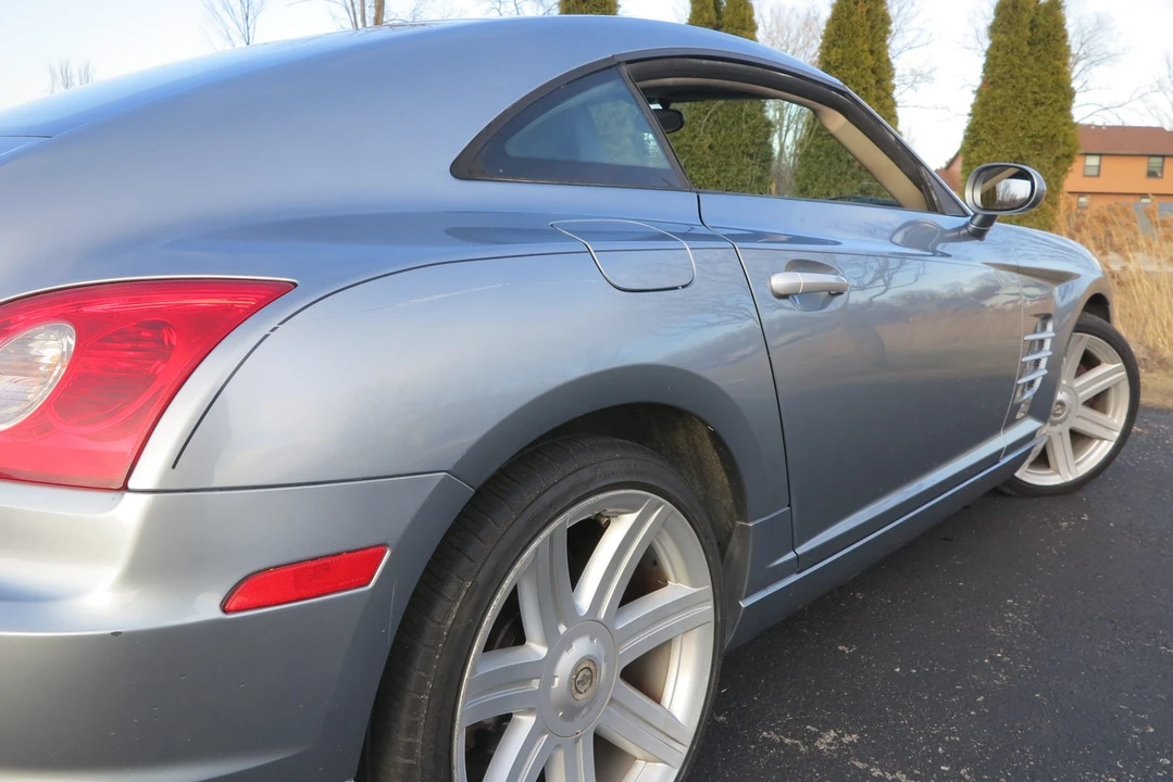 2007 Chrysler Crossfire - Image 19 of 31