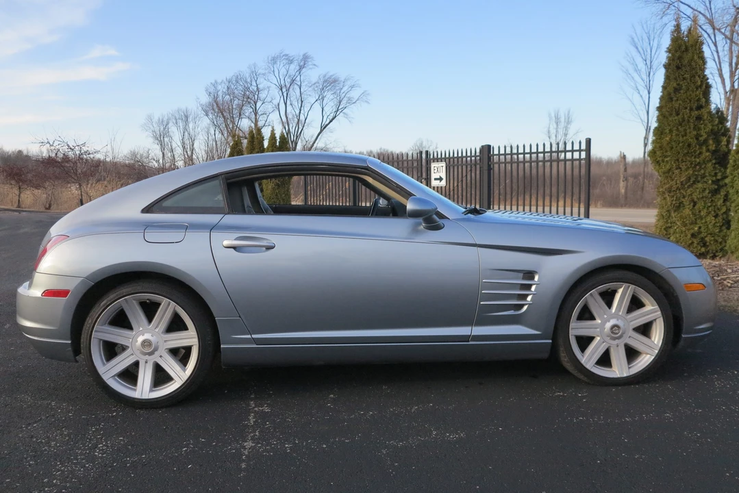 2007 Chrysler Crossfire - Image 8 of 31