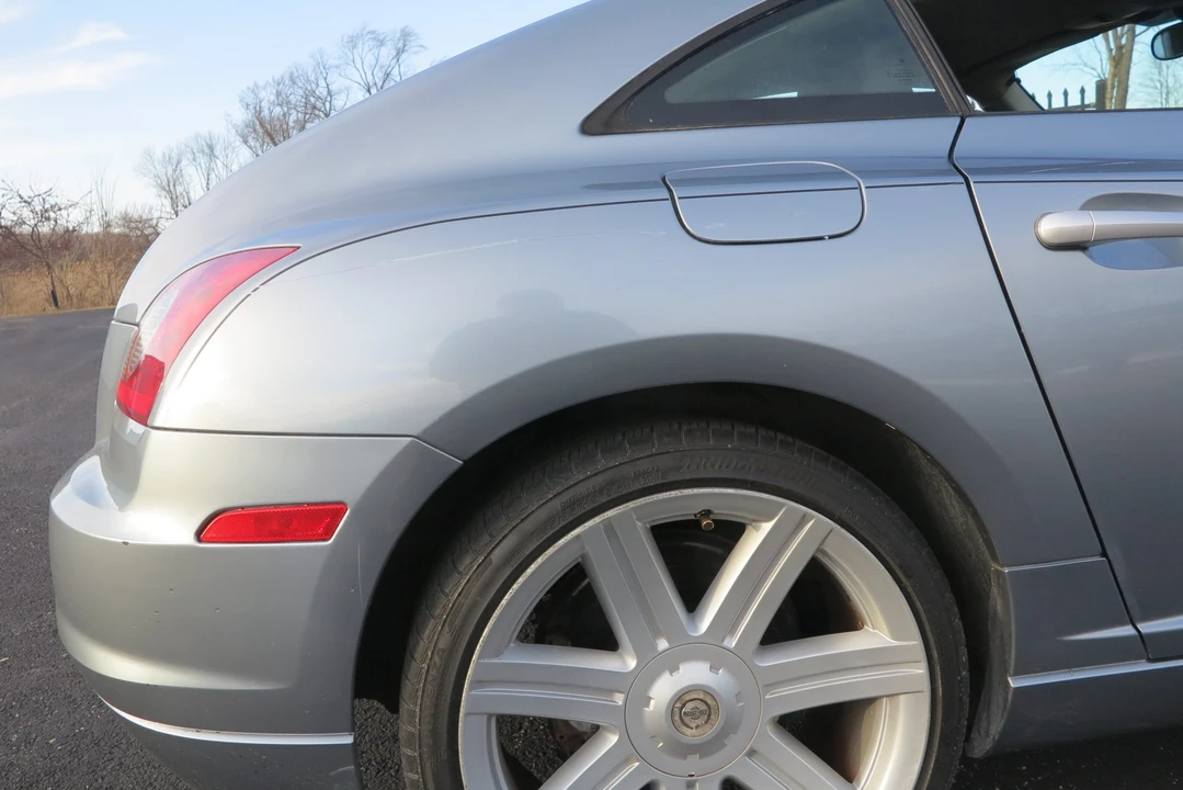 2007 Chrysler Crossfire - Image 20 of 31