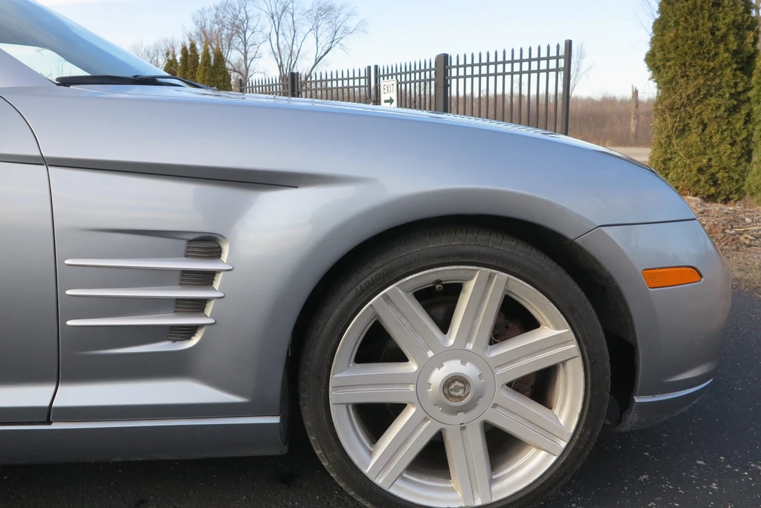 2007 Chrysler Crossfire - Image 22 of 31