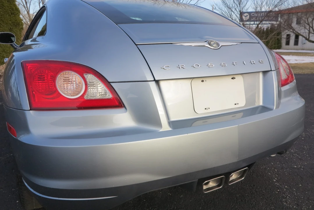 2007 Chrysler Crossfire - Image 17 of 31