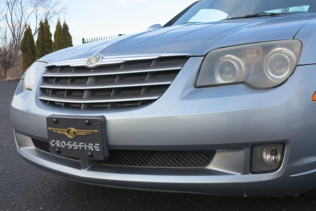 2007 Chrysler Crossfire - Image 26 of 31