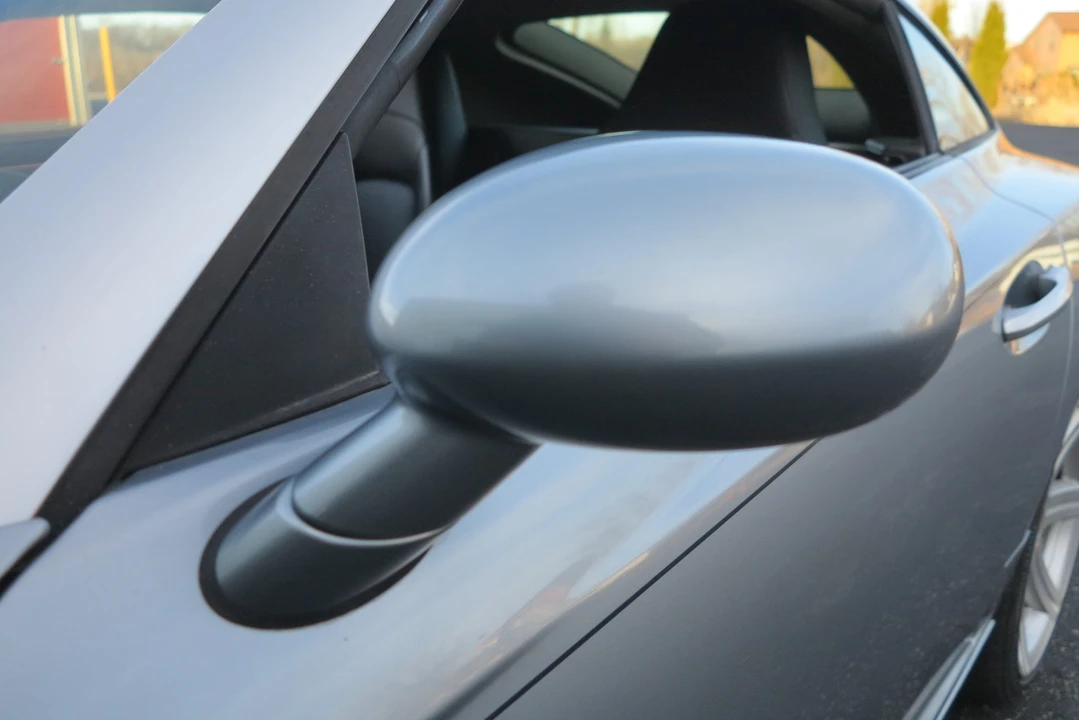 2007 Chrysler Crossfire - Image 29 of 31