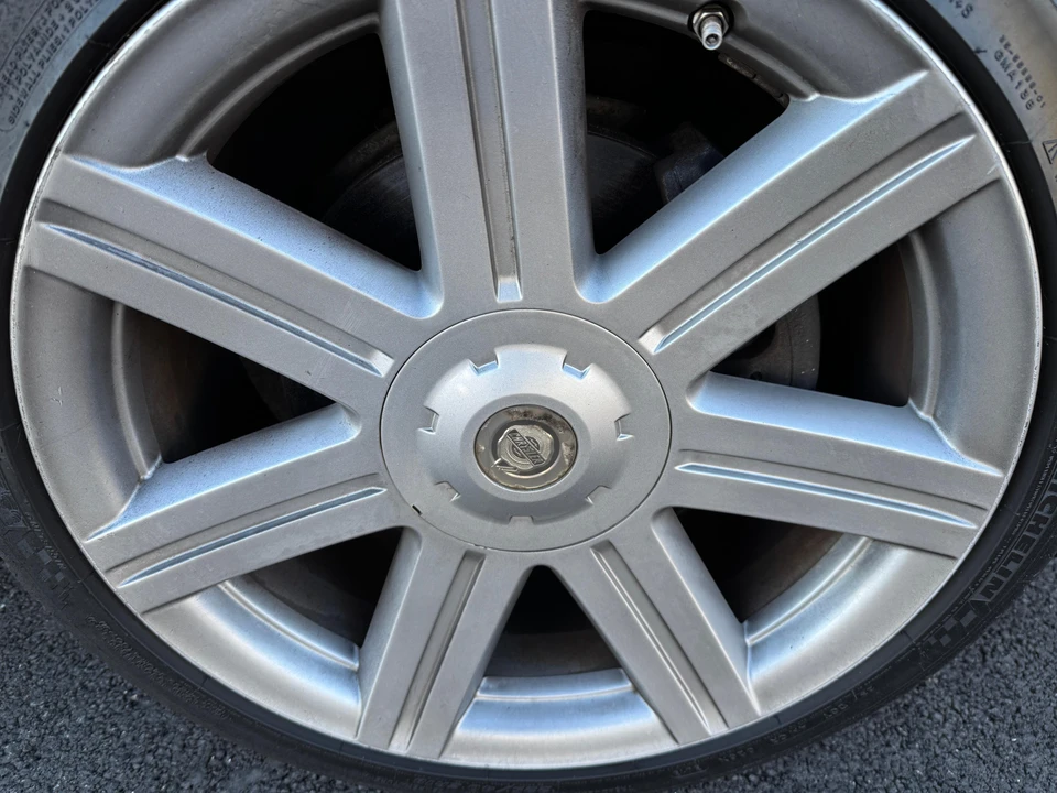 2007 Chrysler Crossfire - Image 28 of 31