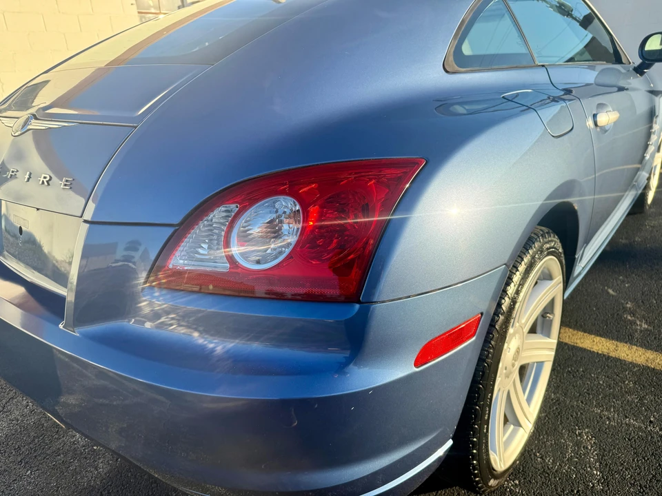 2007 Chrysler Crossfire - Image 27 of 31