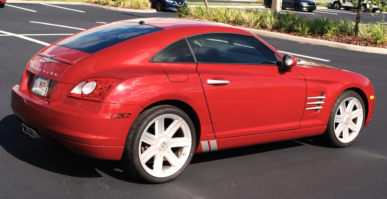 2007 Chrysler Crossfire - Image 3 of 8