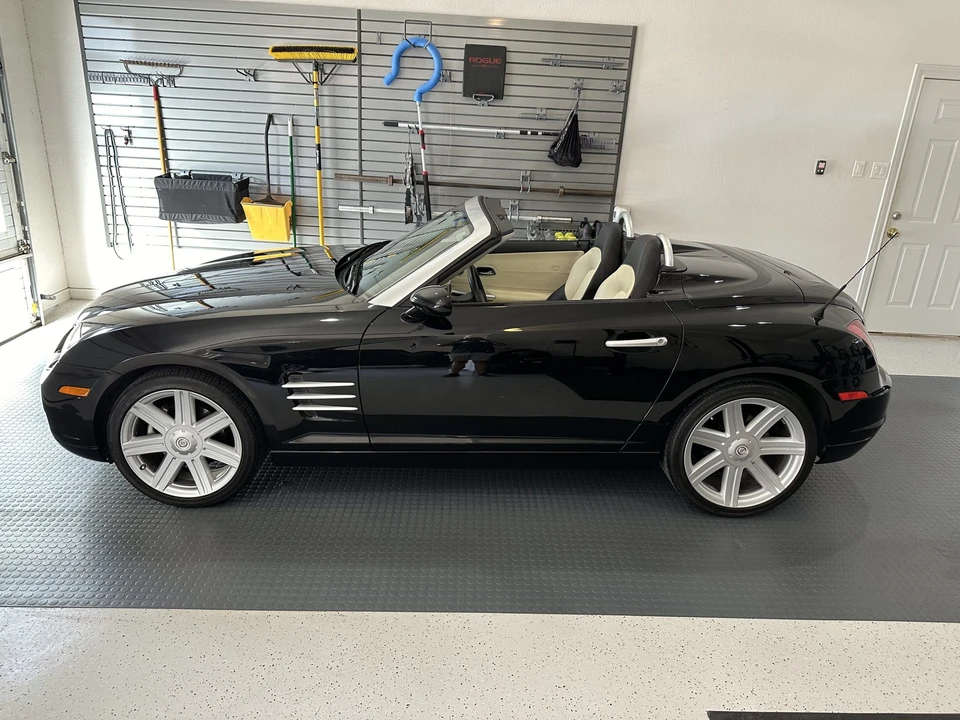 2007 Chrysler Crossfire - Image 26 of 31