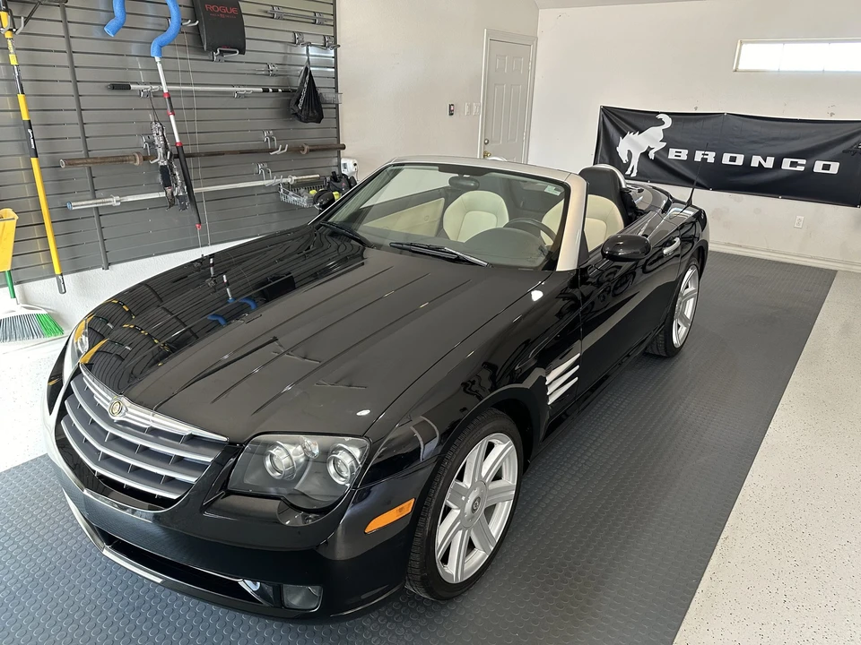 2007 Chrysler Crossfire - Image 18 of 31