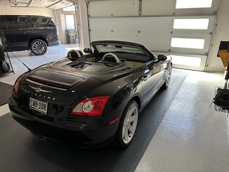 2007 Chrysler Crossfire - Image 22 of 31