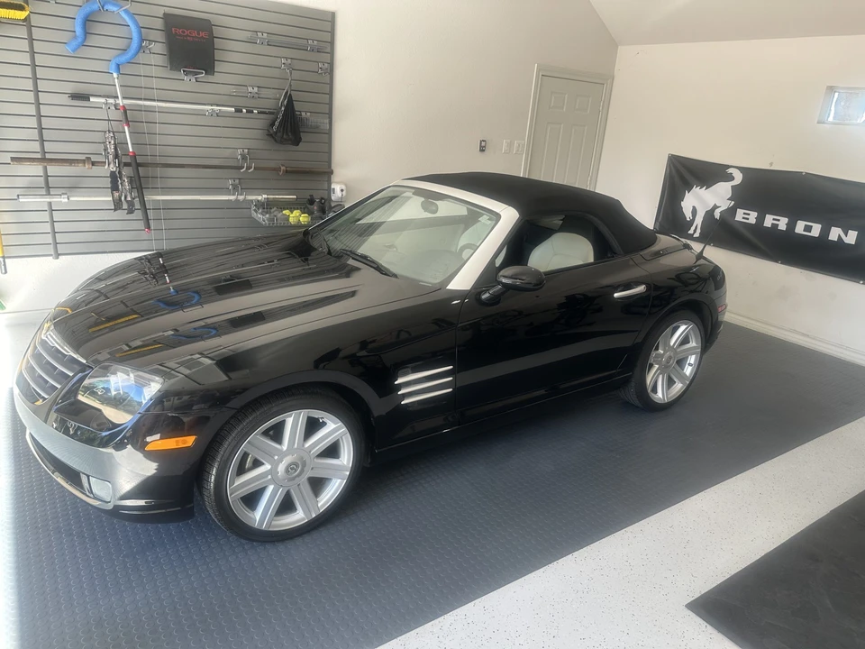 2007 Chrysler Crossfire - Image 27 of 31