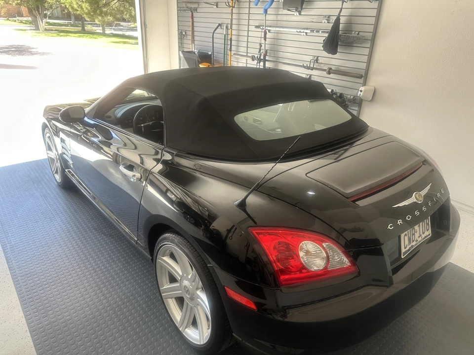 2007 Chrysler Crossfire - Image 28 of 31