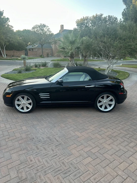 2007 Chrysler Crossfire - Image 17 of 31