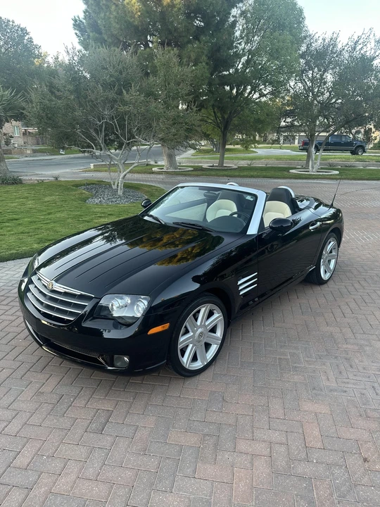 2007 Chrysler Crossfire - Image 2 of 31