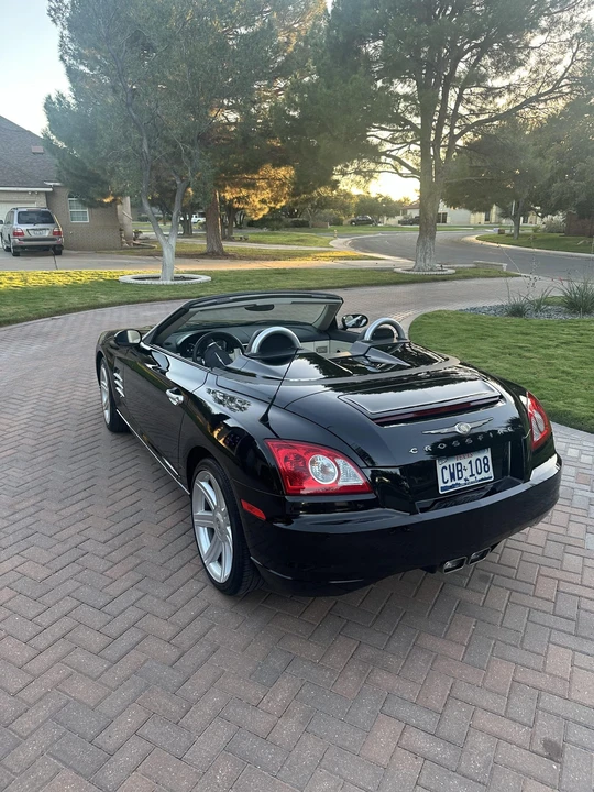 2007 Chrysler Crossfire - Image 11 of 31