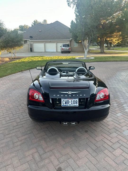 2007 Chrysler Crossfire - Image 9 of 31