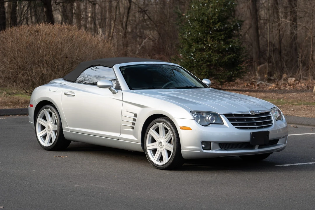 2007 Chrysler Crossfire - Image 2 of 31