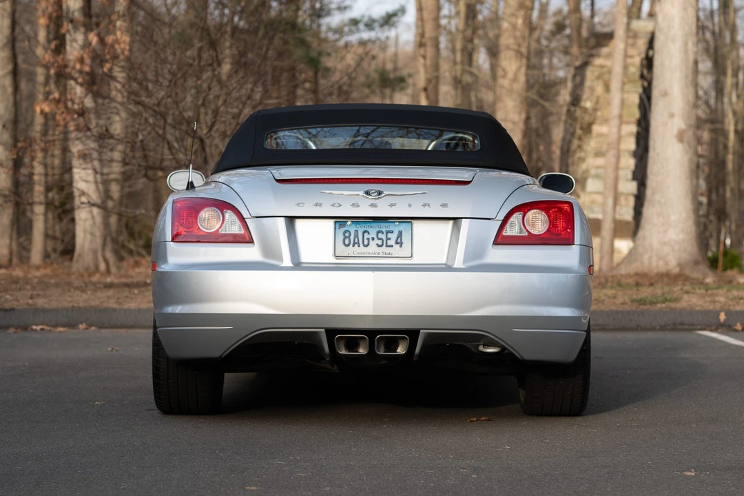 2007 Chrysler Crossfire - Image 8 of 31