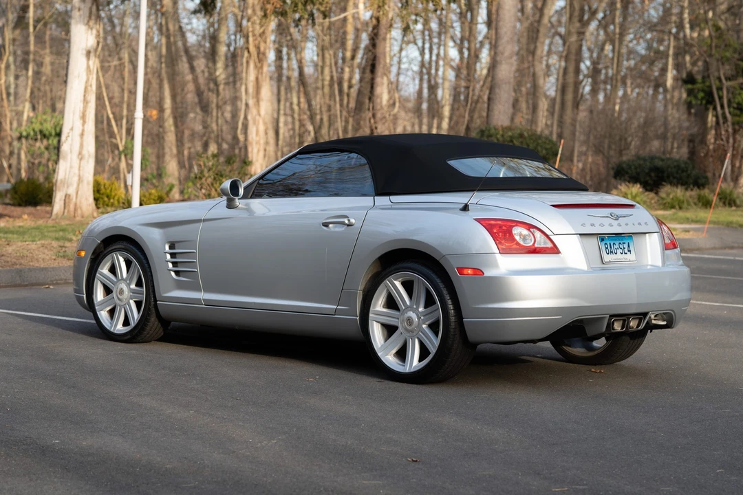 2007 Chrysler Crossfire - Image 9 of 31