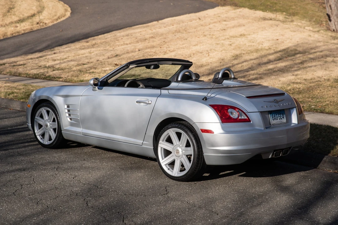 2007 Chrysler Crossfire - Image 17 of 31