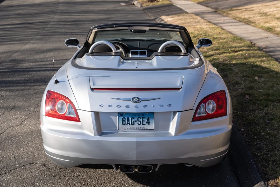 2007 Chrysler Crossfire - Image 18 of 31