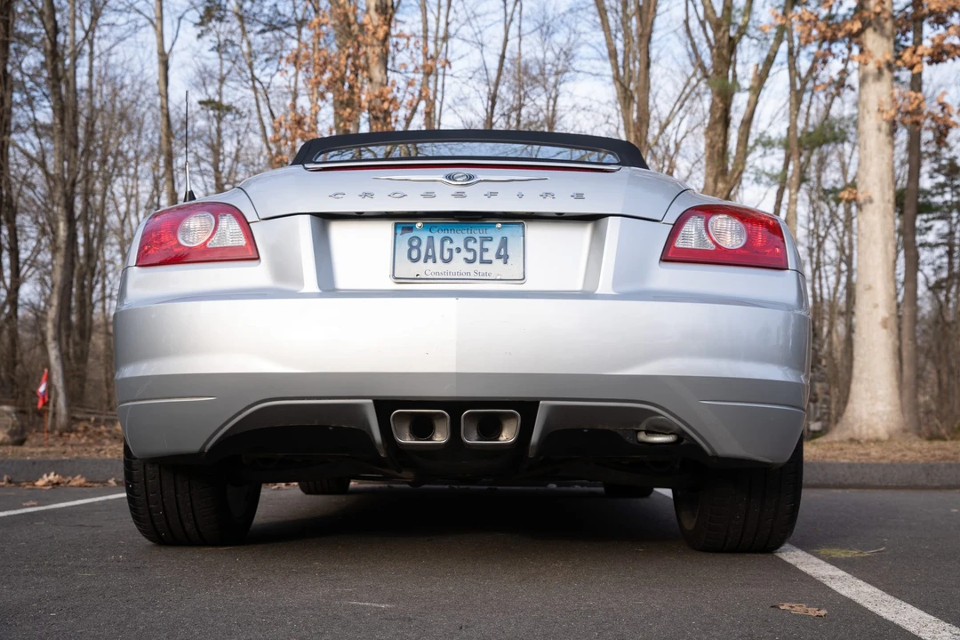 2007 Chrysler Crossfire - Image 19 of 31